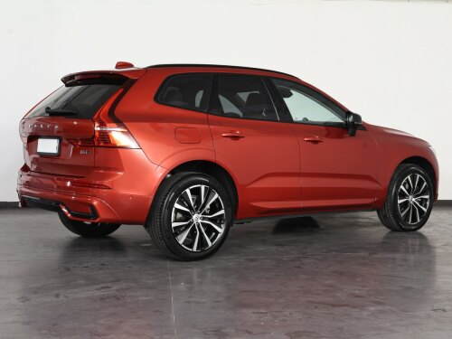 volvo xc60 2.0 b4 ultimate dark awd auto usata