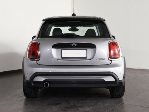 mini mini 3p 1.5 cooper essential auto usata