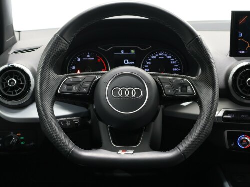 audi q2 35 2.0 tdi s line edition quattro s-tronic usata