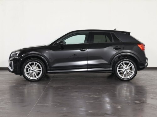 audi q2 35 1.5 tfsi s line edition s-tronic usata