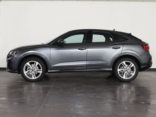 audi q3 sportback 35 1.5 tfsi identity black usata