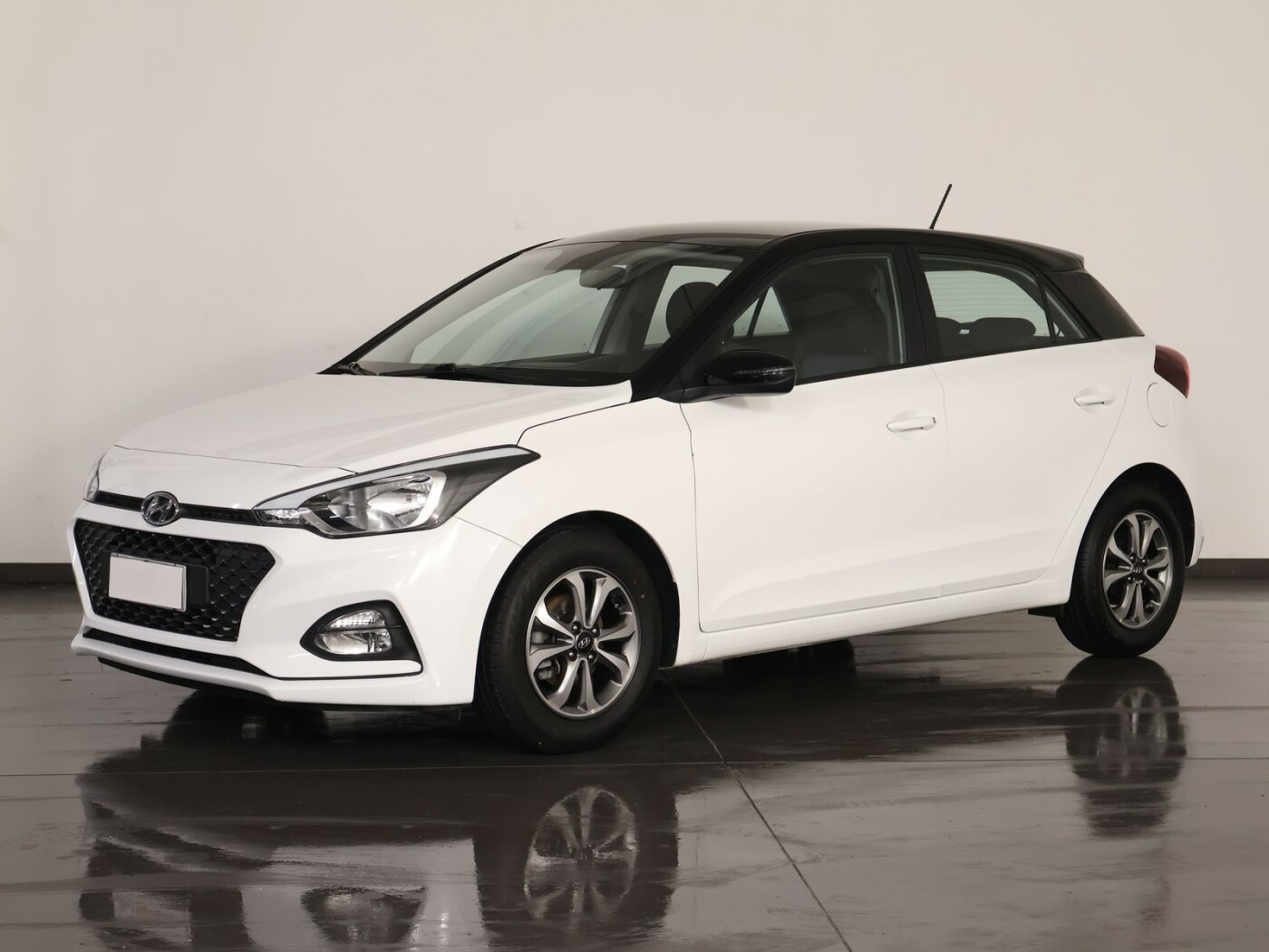 hyundai i20 5p 1.2 mpi advanced 75cv usata