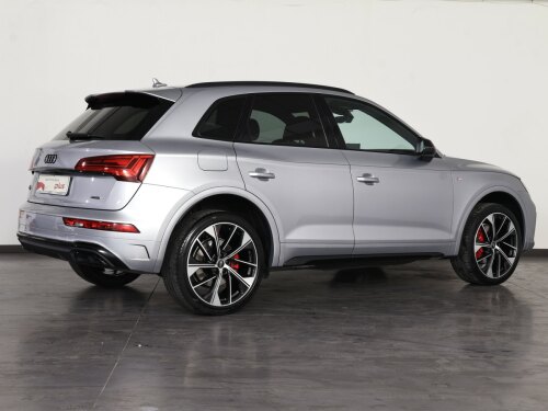 audi q5 40 2.0 tdi mhev 12v identity black quattro s-tronic usata