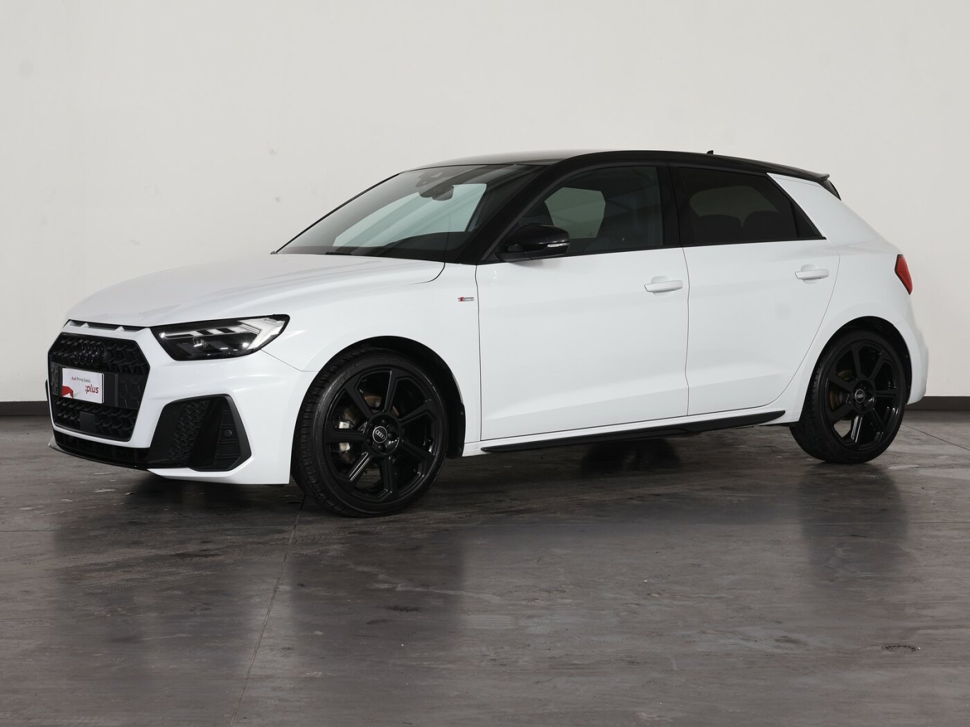 audi a1 sportback 30 1.0 tfsi identity black 110cv usata