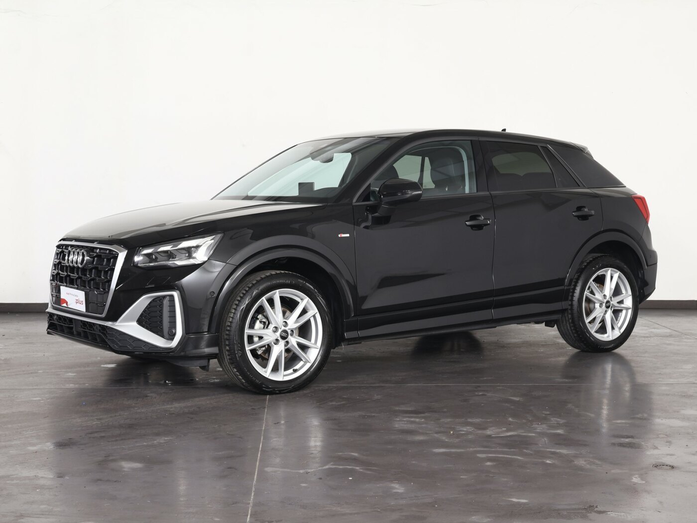 audi q2 35 1.5 tfsi s line edition s-tronic usata